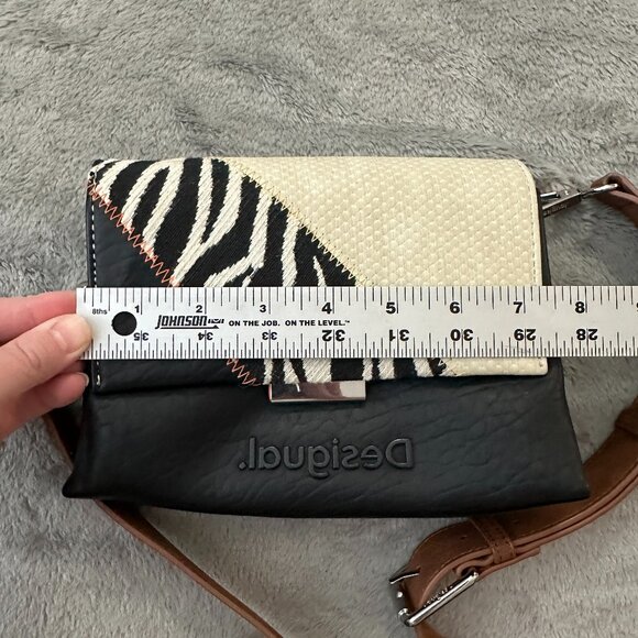 Desigual Click Clocken Roda Crossbody Purse Handbag Animal Print - Picture 4 of 8